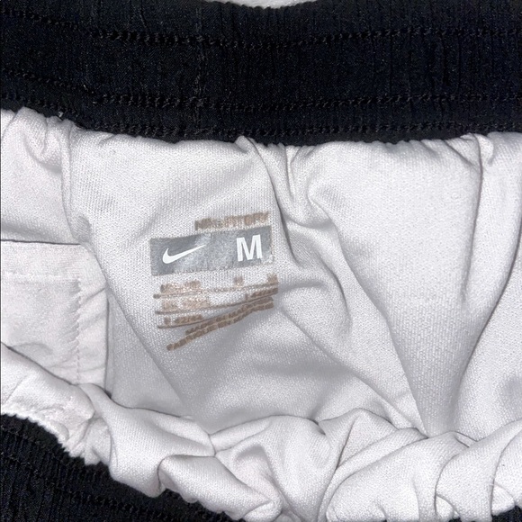 Nike shorts - Picture 2 of 2